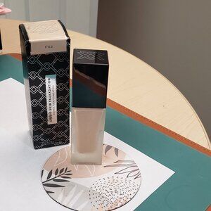 XX by Revolution beauty london, NWT, liquid skin fauxxdation, FX2